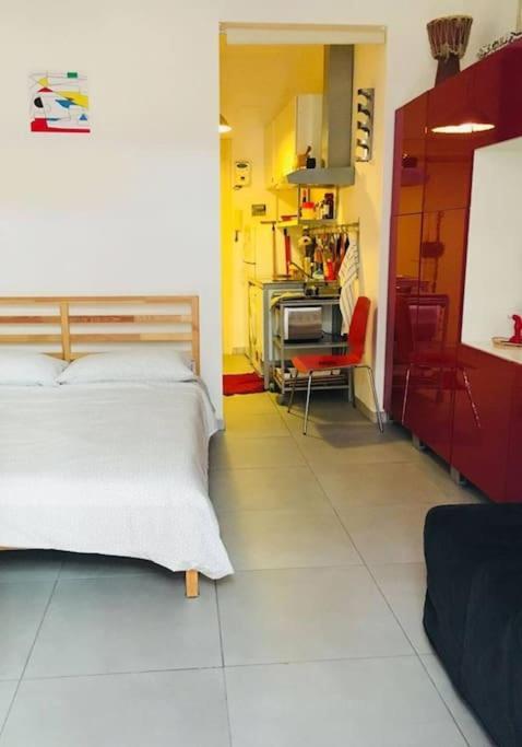 Monolocale Centrale Vista Mare - Fara'S Home Bari Ngoại thất bức ảnh